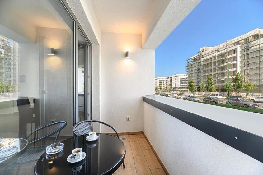 Apartament cu 2 camere semidecomandat în Tractorul