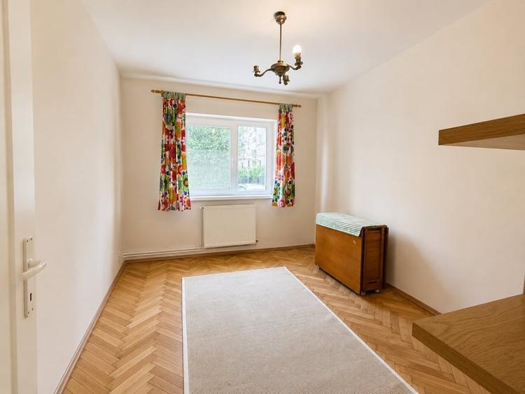 Apartament cu 3 camere decomandat, mobilat în Ultracentral