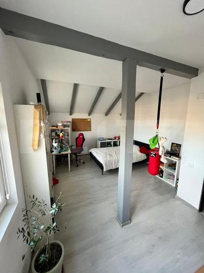 Apartament 4 camere, 100 mp - zona Zăvoi - 7
