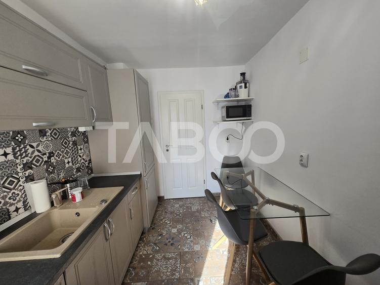 Apartament cu 2 camere decomandat, mobilat în Sub Arini
