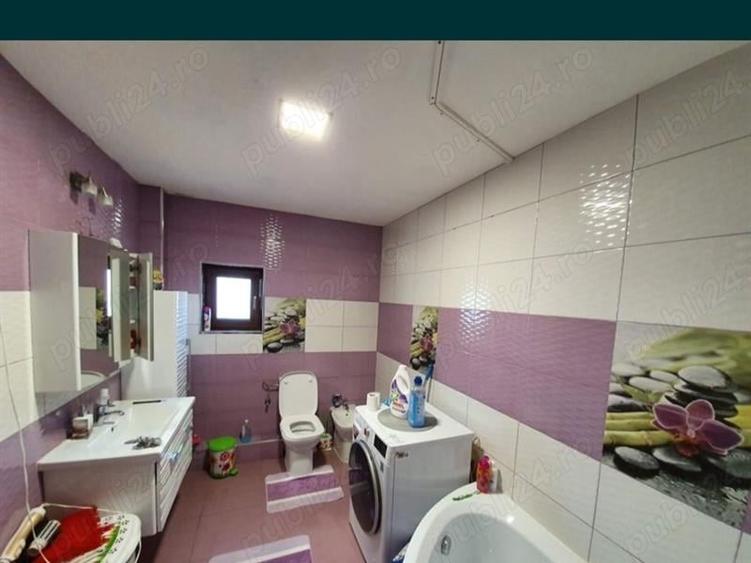 Casă individuală cu 4 camere cu Teren 390 Mp în Bariera Vâlcii