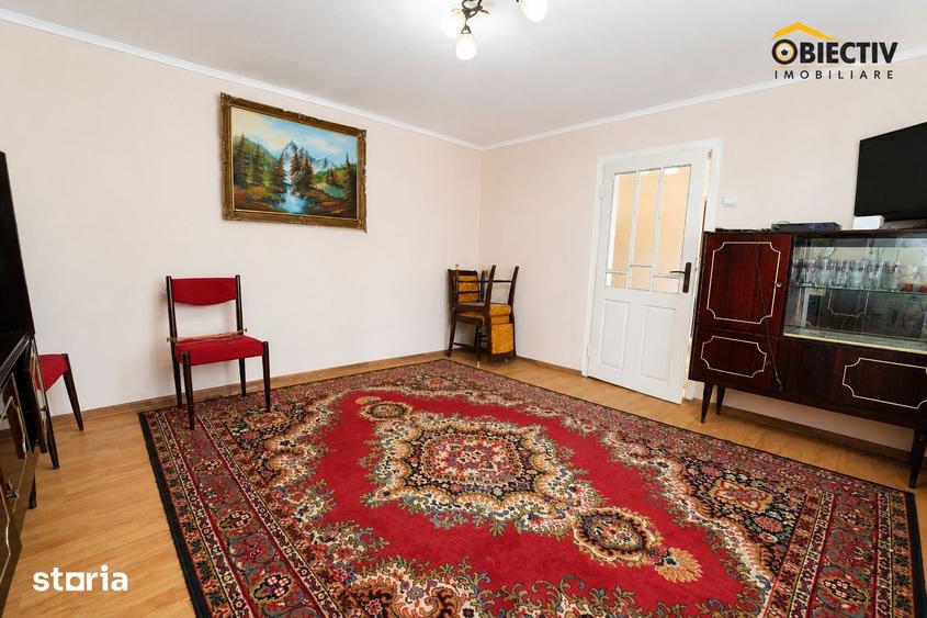 Casă cu 2 camere cu Teren 3477 Mp în Costișa
