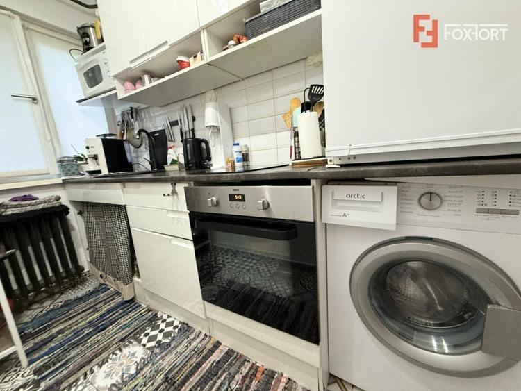 Apartament cu 2 camere semidecomandat, mobilat în Semicentral