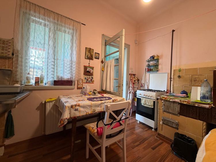 Duplex cu 2 camere cu Teren 202 Mp în Traian