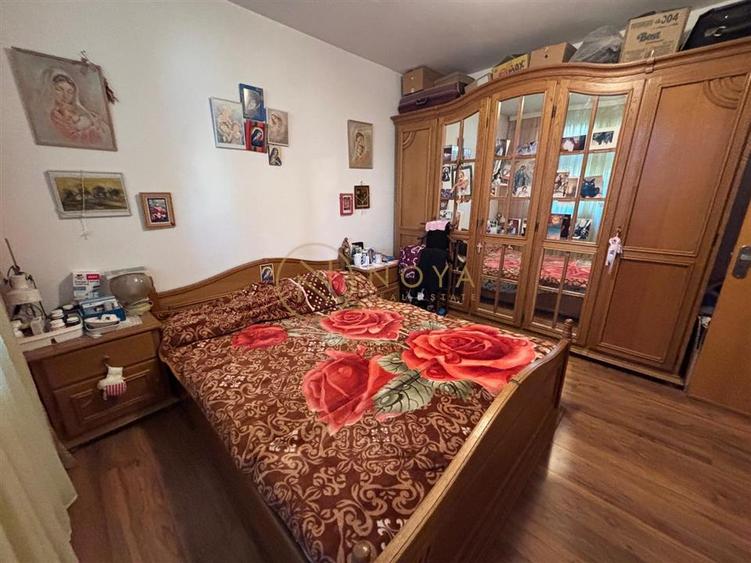 Apartament cu 3 camere decomandat, mobilat în Valea Ialomiței