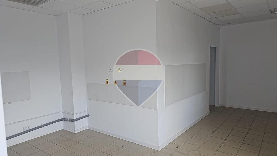 Spațiu comercial, de 115 mp, în Balotești
