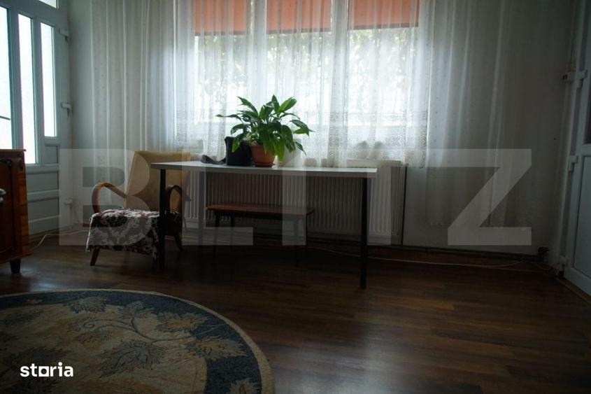 Liniste, spatiu -casa primitoare cu curte mare, gata de mutare, in Cam - 1