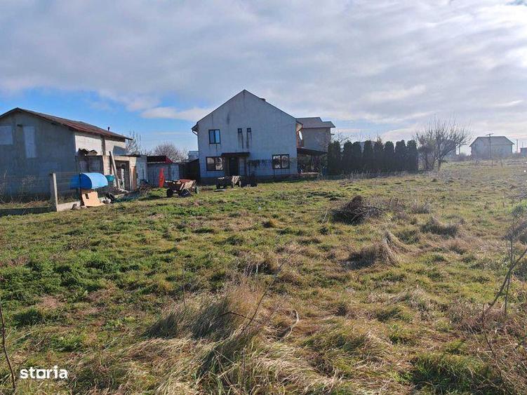 Teren de 500 mp, în Sud