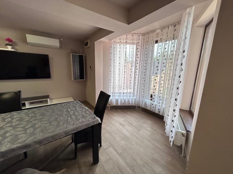 Casă individuală cu 4 camere cu Teren 250 Mp în Radu Negru