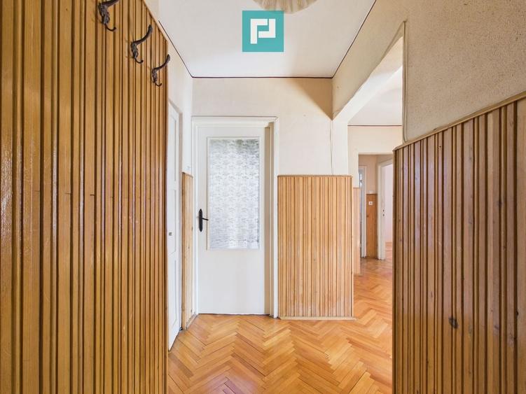 Apartament cu 3 camere decomandat în Rogerius
