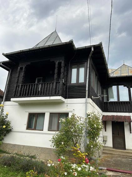 Casă cu 4 camere în Suslănești
