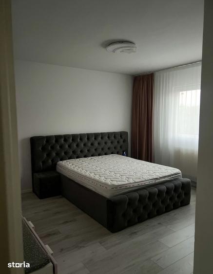 Apartament cu 4 camere decomandat în Ion Creangă