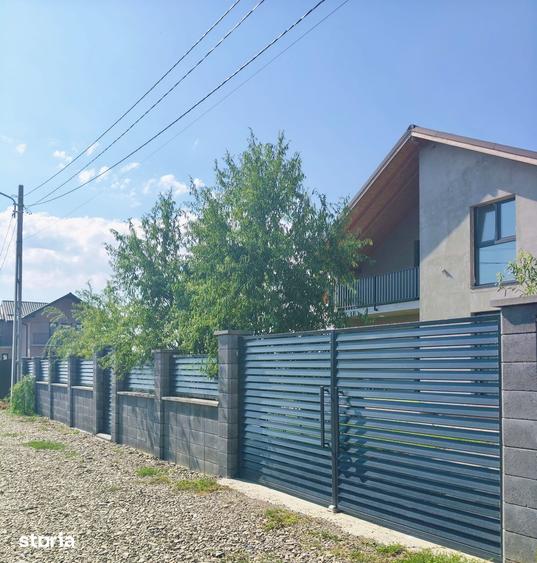 Casă cu 5 camere cu Teren 1000 Mp în Central