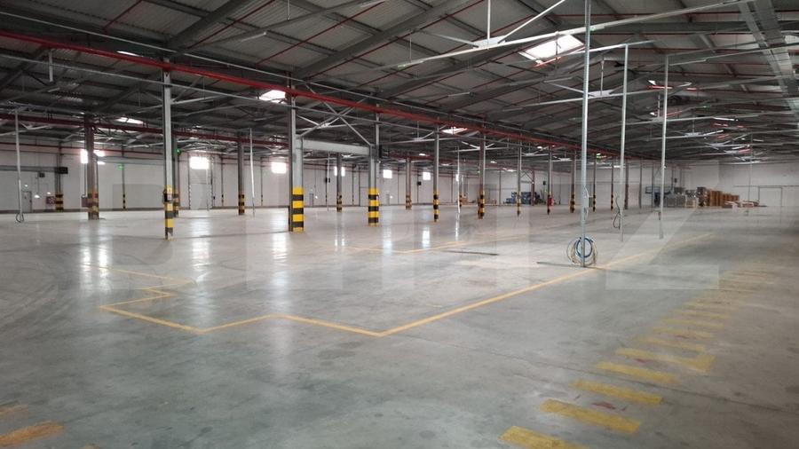 Spațiu industrial, de 10,766 mp, în Est