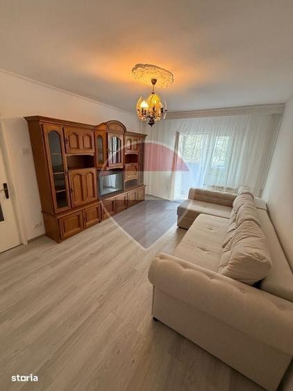 Apartament cu 3 camere decomandat în Dristor