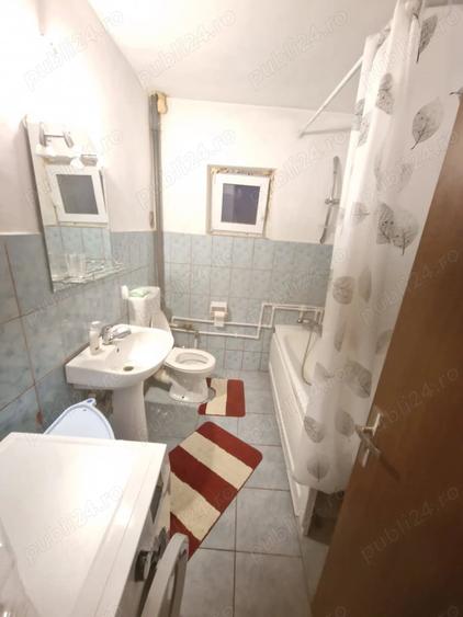 Apartament cu 4 camere decomandat în Șimian