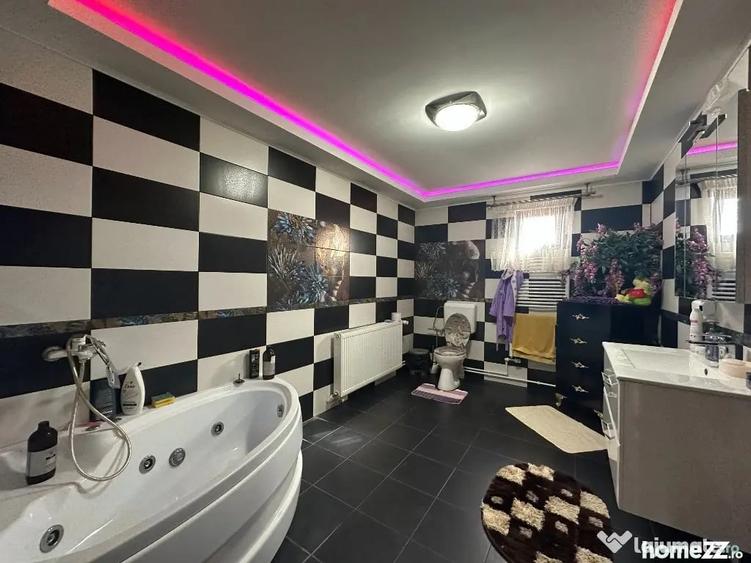 Casă cu 4 camere cu Teren 354 Mp în Strejnicu