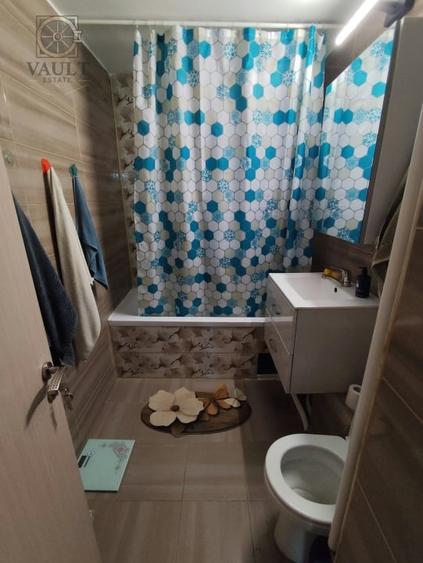 Apartament cu 3 camere decomandat, mobilat în Drumul Sării