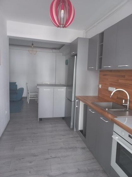Inchiriere apartament 3 camere - 8