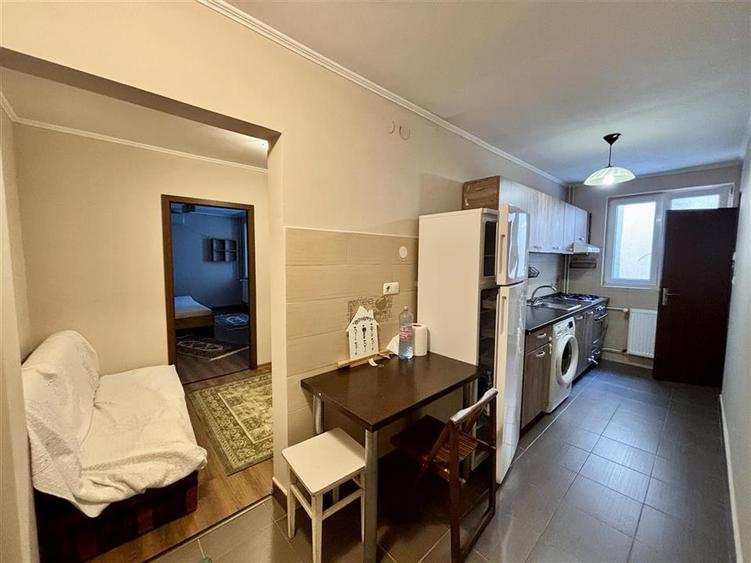 Apartament cu 2 camere decomandat în Dacia