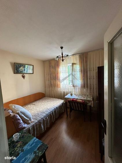 Apartament cu 3 camere decomandat în Alexandru cel Bun