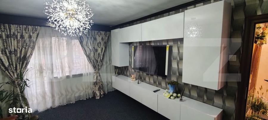 Apartament cu 3 camere în Micro 9