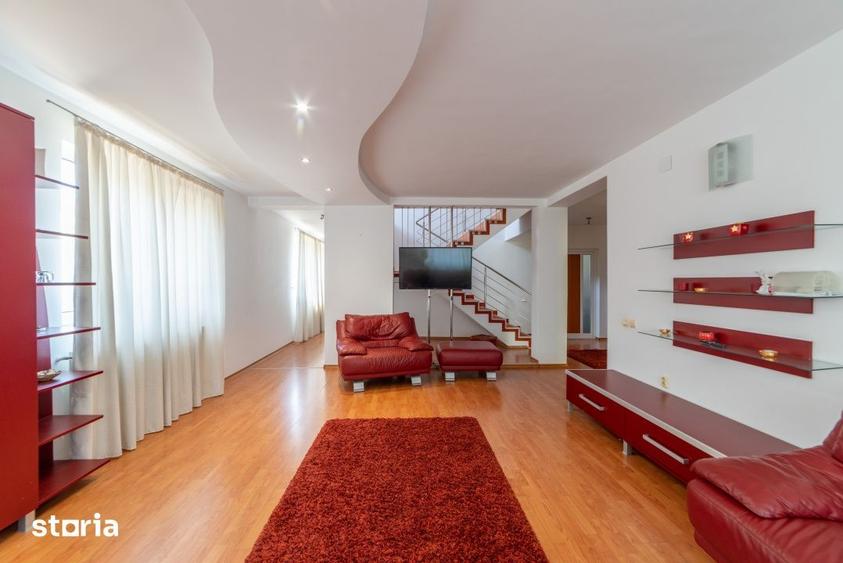 Casă cu 6 camere cu Teren 475 Mp în Găvana