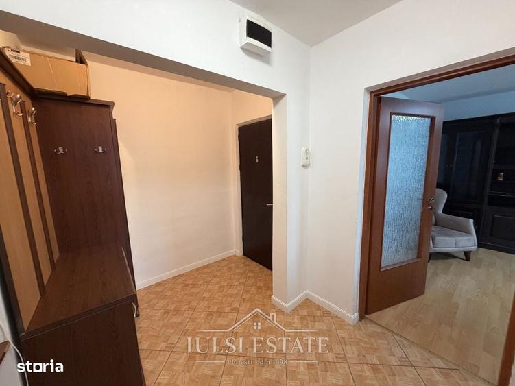 Apartament cu 3 camere decomandat în Cantacuzino