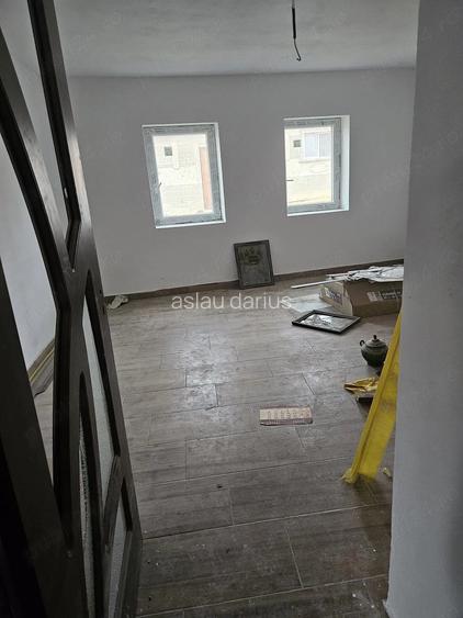 De vinzare casa renovata recent