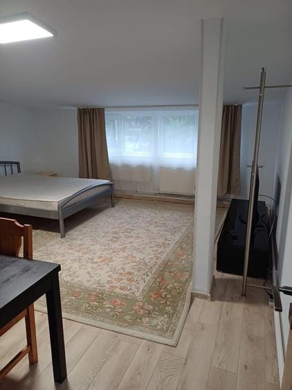 Apartament cu 4 camere în Brâncoveanu