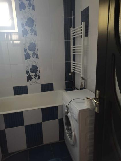 Apartament cu 2 camere semidecomandat în Aleea Carpați