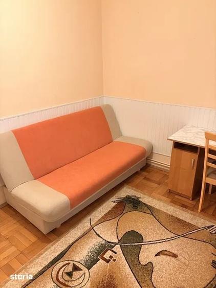 Apartament cu 3 camere în 22 Decembrie 1989