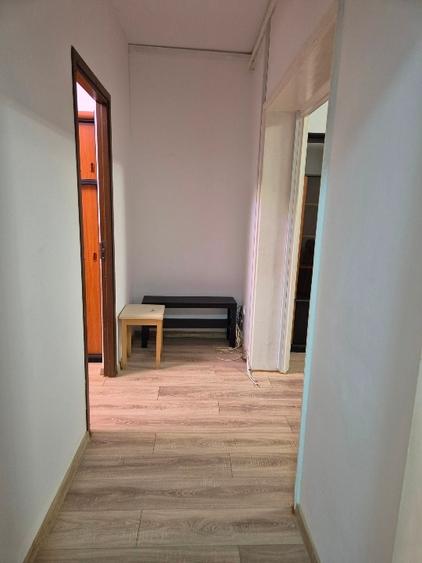 Apartament cu 2 camere decomandat, mobilat în Barbu Văcărescu