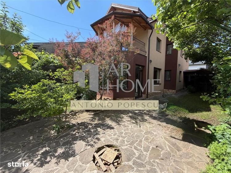 Casă cu 4 camere cu Teren 252 Mp în Ultracentral