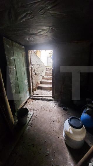 Casă individuală cu 7 camere cu Teren 1980 Mp în Vâlcele