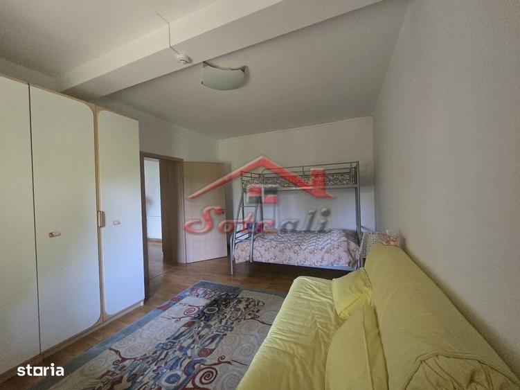 Casă cu 4 camere cu Teren 3300 Mp în Cornu