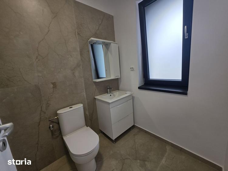 Casă cu 4 camere cu Teren 150 Mp în Central