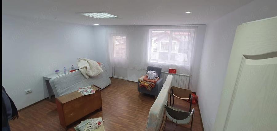 Casă cu 4 camere cu Teren 845 Mp în Gostinari