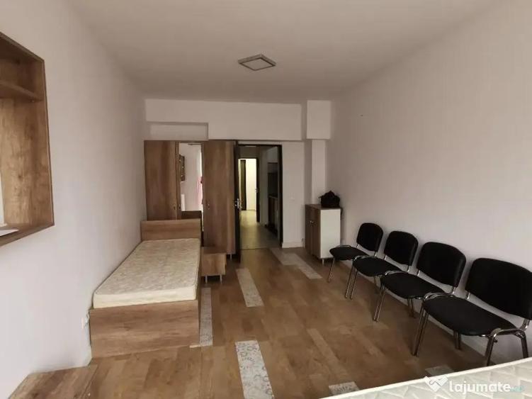 Garsonieră decomandată în Gară
