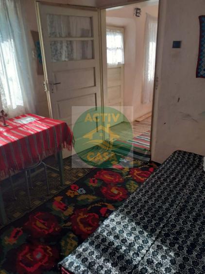 Casă cu 3 camere cu Teren 800 Mp în Icușești