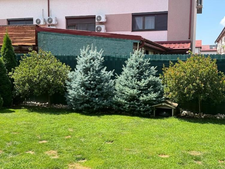 Duplex cu 5 camere cu Canalizare în Central