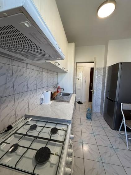 Apartament cu 2 camere semidecomandat, mobilat în Tomis I