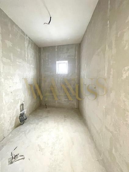 Duplex cu 5 camere cu Canalizare în Iris