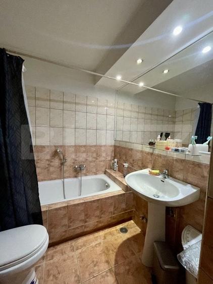 Apartament cu 3 camere decomandat, mobilat în Burdujeni
