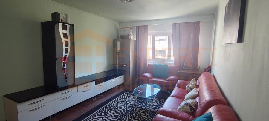 Apartament cu 2 camere decomandat, mobilat în Dacia