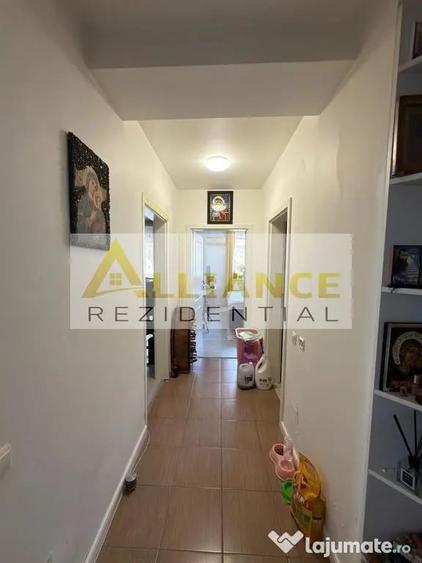 Apartament cu 2 camere decomandat în Central