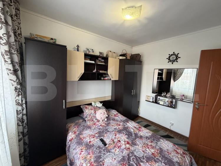 Apartament cu 3 camere decomandat, mobilat în 9 Mai