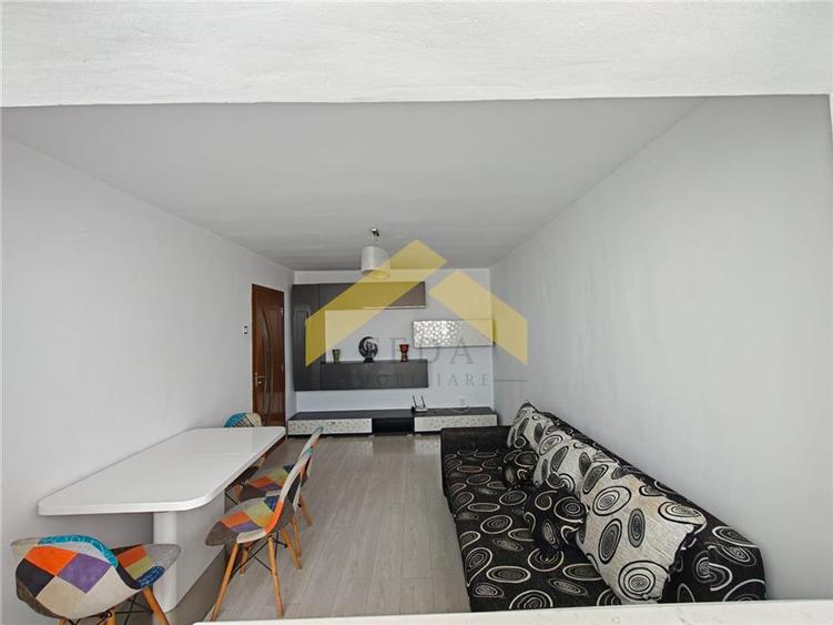 Apartament cu 3 camere decomandat în Aurel Vlaicu