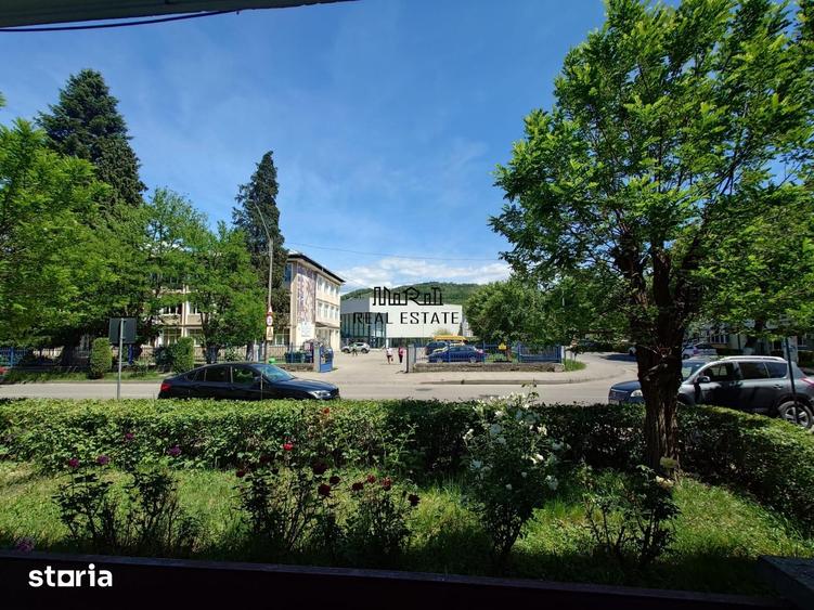 Apartament cu 2 camere semidecomandat în Sud