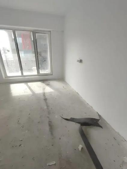 Apartament cu 3 camere decomandat în Theodor Pallady